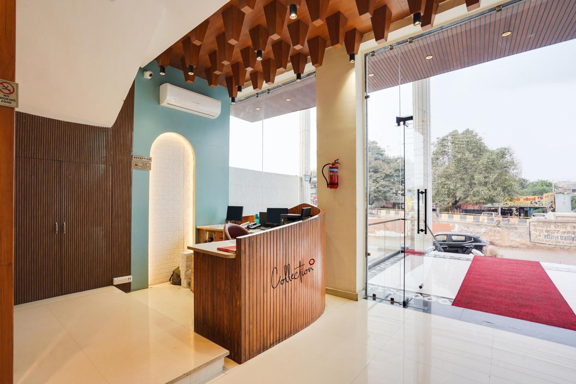 Townhouse Amanaka Formerly Hotel City Pride Raipur  Bagian luar foto